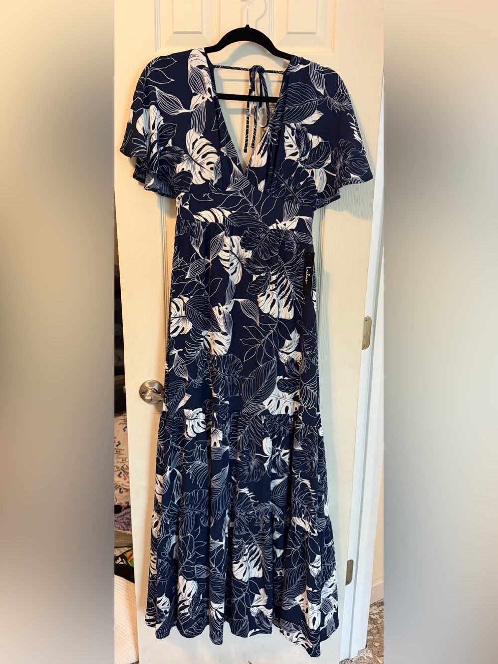 Lulu's Navy and White Tropical Print Midi Dress